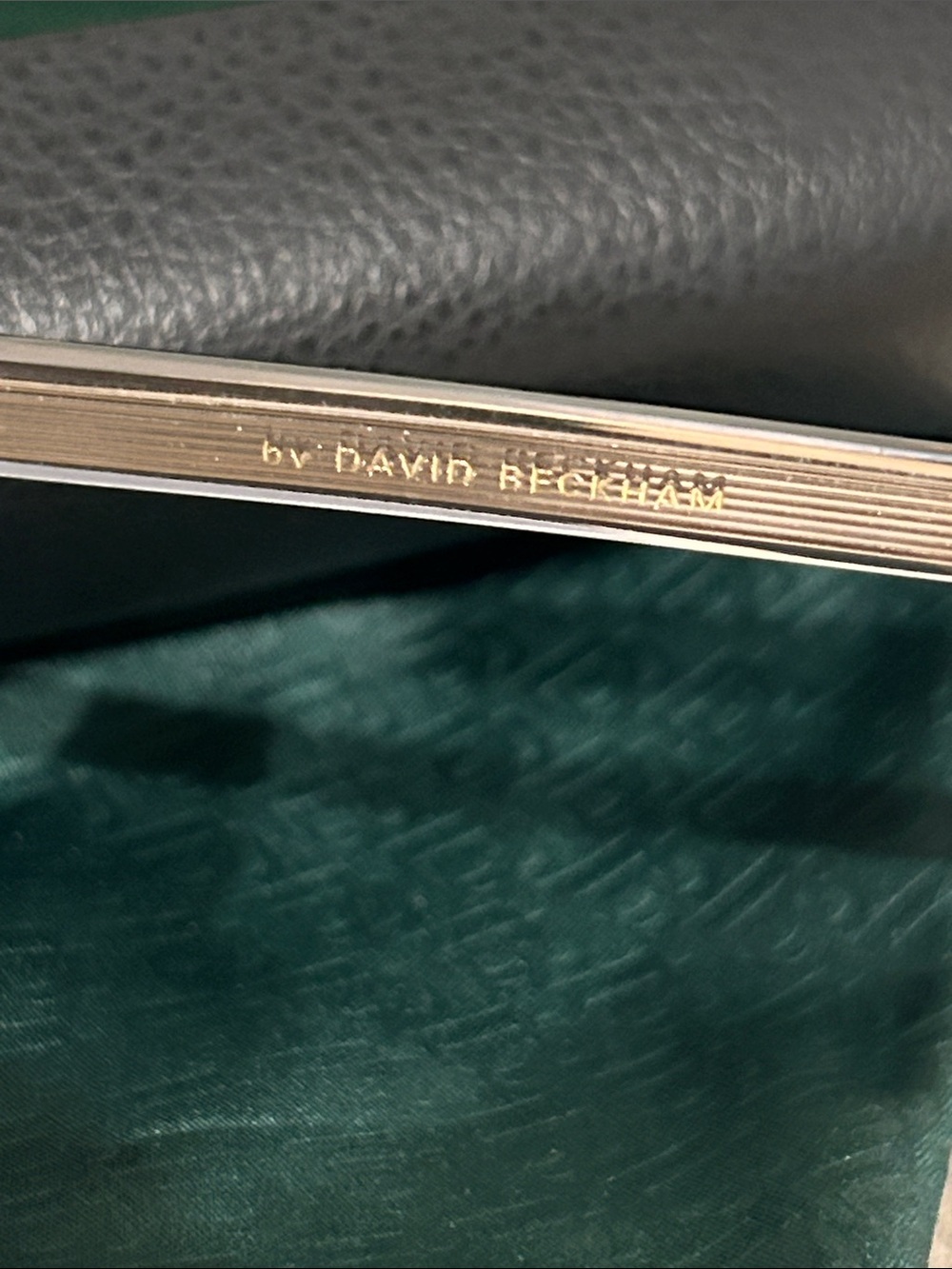 David Beckham DB 7128/S Sunglasses Brand New w/Case - Picture 6 of 10